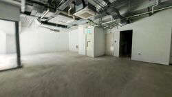 Penrose (D14), Retail #613316021